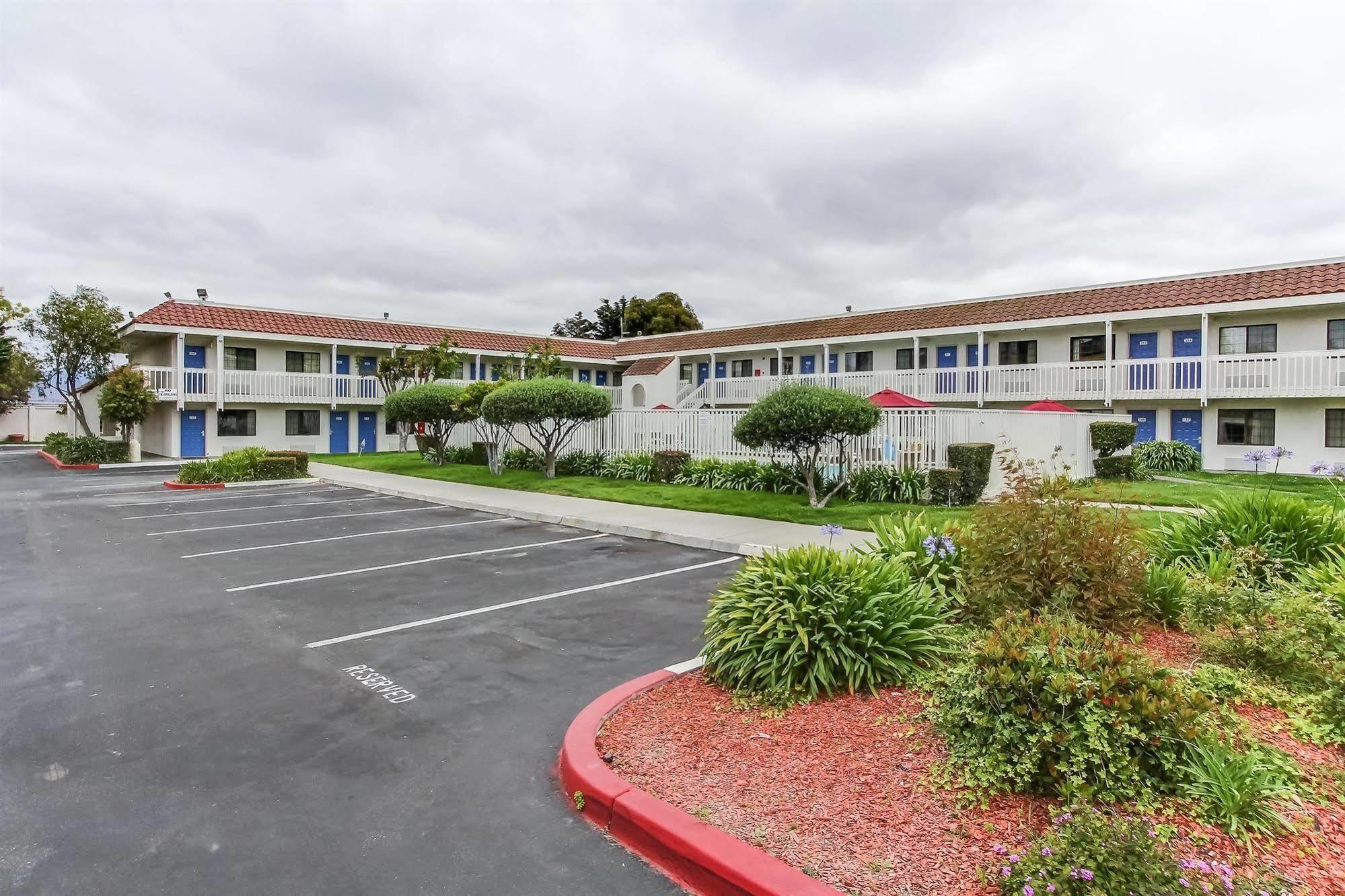 Motel 6-Salinas, Ca - North Monterey Area Zewnętrze zdjęcie