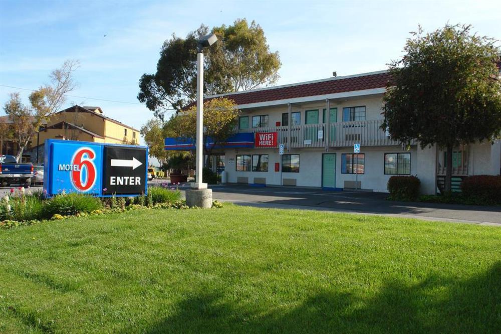 Motel 6-Salinas, Ca - North Monterey Area Zewnętrze zdjęcie